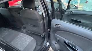 Opel Corsa 2012-thumb-41