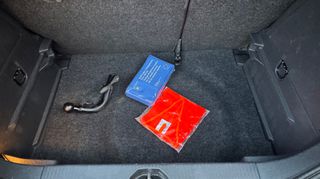 Opel Corsa 2012-thumb-30