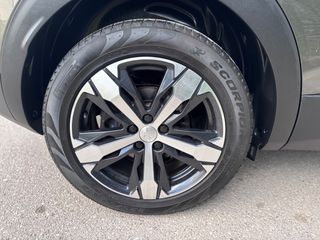 Peugeot 3008 2019-thumb-27