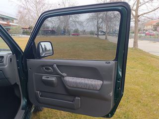 Suzuki Jimny 2000-thumb-13