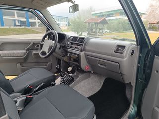 Suzuki Jimny 2000-thumb-14
