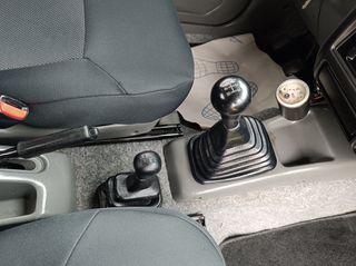 Suzuki Jimny 2000-thumb-17