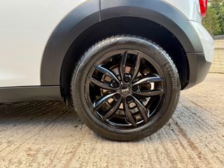 Mini Countryman 2015 COOPER D-thumb-9