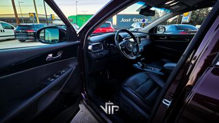Kia Sorento 2018 2.0 CRDi Buisness 7-Seats-thumb-6