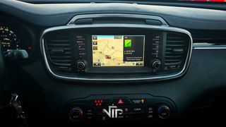Kia Sorento 2018 2.0 CRDi Buisness 7-Seats-thumb-15