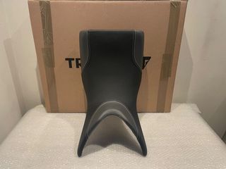 ΠΡΟΣΦΟΡΑ OLD STOCK Triumph front seat TIGER 800   σελλα οδηγού  T2304370