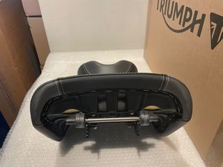 ΠΡΟΣΦΟΡΑ OLD STOCK Triumph front seat TIGER 800   σελλα οδηγού  T2304370-thumb-4