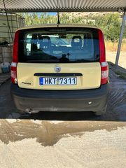Fiat Panda 2011-thumb-2