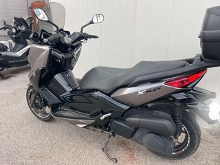 Yamaha XMAX 250 2015-thumb-4