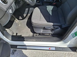 Audi A3 2011 1.6 TDI S-LINE-thumb-5