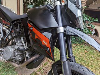 KTM 990 Supermoto 2009-thumb-29
