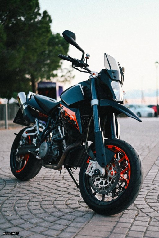 KTM 990 Supermoto 2009