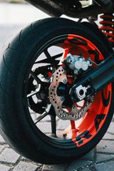 KTM 990 Supermoto 2009-thumb-22