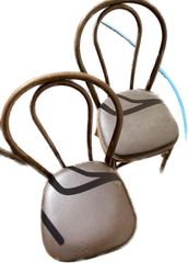 Ξύλινες καρέκλες