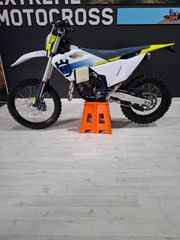Husqvarna TE 250 2024 TE 250 i-thumb-1