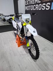 Husqvarna TE 250 2024 TE 250 i-thumb-4