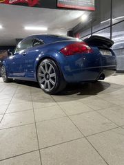 Audi TT 1999-thumb-8
