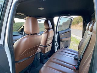 Isuzu D-Max 2015-thumb-14