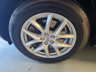 Volvo XC 60 2018-thumb-5