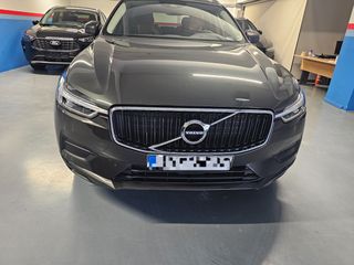 Volvo XC 60 2018-thumb-6