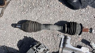 Mersedes w176 Ημιαξόνιο εμπρός αριστερό από 1,6 turbo  αυτόματο βενζίνη