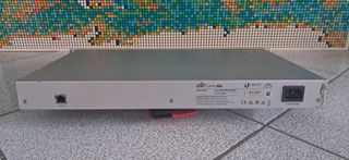UNIFI SWITCH POE 24-thumb-1
