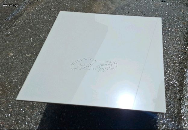 ΠΩΛΟΥΝΤΑΙ ΠΛΑΚΑΚΙΑ ΛΕΥΚΑ ΓΥΑΛΙΣΤΕΡΑ 60X60