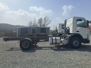Σασί Volvo 2001 FM 290-thumb-3