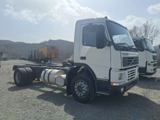 Σασί Volvo 2001 FM 290-thumb-1