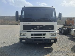 Σασί Volvo 2001 FM 290-thumb-2