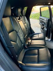 Porsche Cayenne 2013-thumb-19