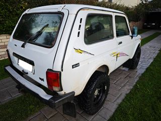 Lada Niva 2004 1,7 FI-thumb-6
