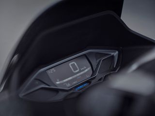 Honda PCX 125 2026 ΕΤΟΙΜΟΠΑΡΑΔΟΤΟ "HONDA MOTO PETSAS"-thumb-7