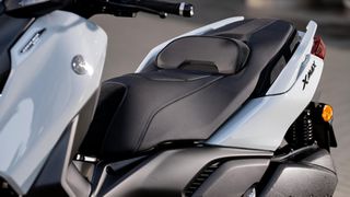 Yamaha XMAX 300 Tech Max 2026 ΔΩΡΑ ΑΞΙΑΣ 500€ !!! ΝΕΑ ΤΙΜΗ !!! X-MAX  300 TECH 2026!!!-thumb-4