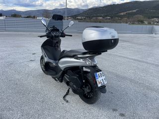 Piaggio Beverly 300 2019 ΕΚΔΟΣΗ 300S - ΜΕ ABS / ASR & ΒΑΛΙΤΣΑ - ΕΛΛΗΝΙΚΗΣ ΑΝΤΙΠΡΟΣΩΠΕΙΑΣ - ΑΝΤΑΛΛΑΓΗ ΜΕ ΑΥΤΟΚΙΝΗΤΟ-thumb-2
