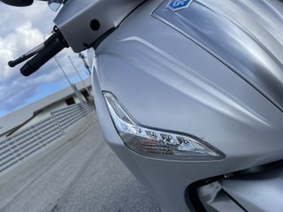 Piaggio Beverly 300 2019 ΕΚΔΟΣΗ 300S - ΜΕ ABS / ASR & ΒΑΛΙΤΣΑ - ΕΛΛΗΝΙΚΗΣ ΑΝΤΙΠΡΟΣΩΠΕΙΑΣ - ΑΝΤΑΛΛΑΓΗ ΜΕ ΑΥΤΟΚΙΝΗΤΟ-thumb-8