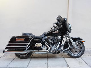 Harley Davidson Street Glide 2011 LOOK