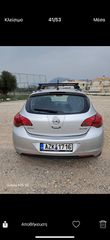 Opel Astra 2010-thumb-10