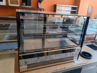 ΨΥΧΩΜΕΝΗ ΕΠΙΤΡΑΠΕΖΙΑ ΒΙΤΡΙΝΑ ΠΑΝΟΡΑΜΙΚΗ