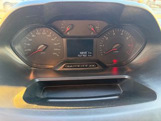 Peugeot Partner 2021-thumb-8