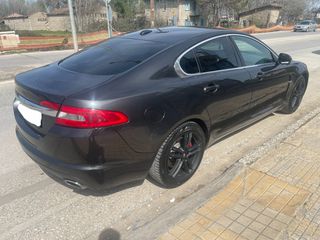 Jaguar XF 2013-thumb-3