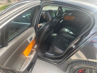 Jaguar XF 2013-thumb-12