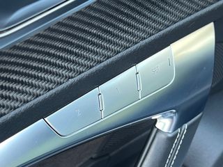 Audi RS6 2020-thumb-36