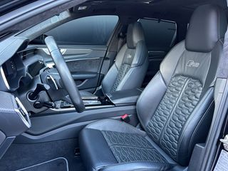 Audi RS6 2020-thumb-17