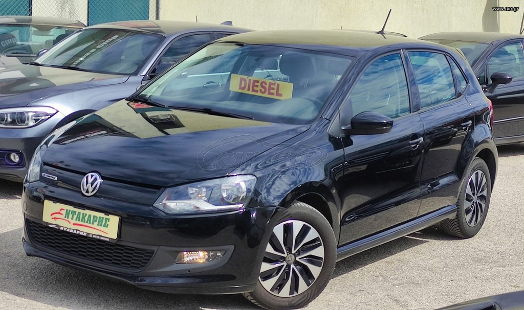 Volkswagen Polo 2015 1.4 TDI BLUEMOTION + NAVI