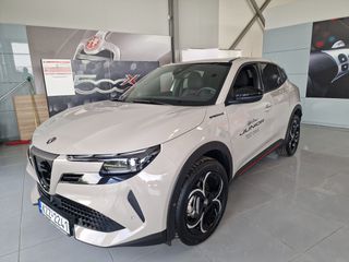 Alfa Romeo Junior 2025 1.2 SPECIALE 136HP eHYBRID