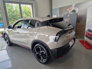 Alfa Romeo Junior 2026 1.2 SPECIALE 145HP eHYBRID-thumb-3