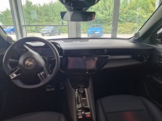 Alfa Romeo Junior 2026 1.2 SPECIALE 145HP eHYBRID-thumb-5