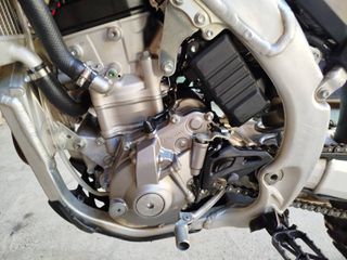 Honda CRF 250R 2025-thumb-11