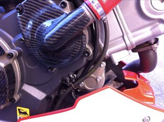 Aprilia Dorsoduro 750 2009-thumb-9